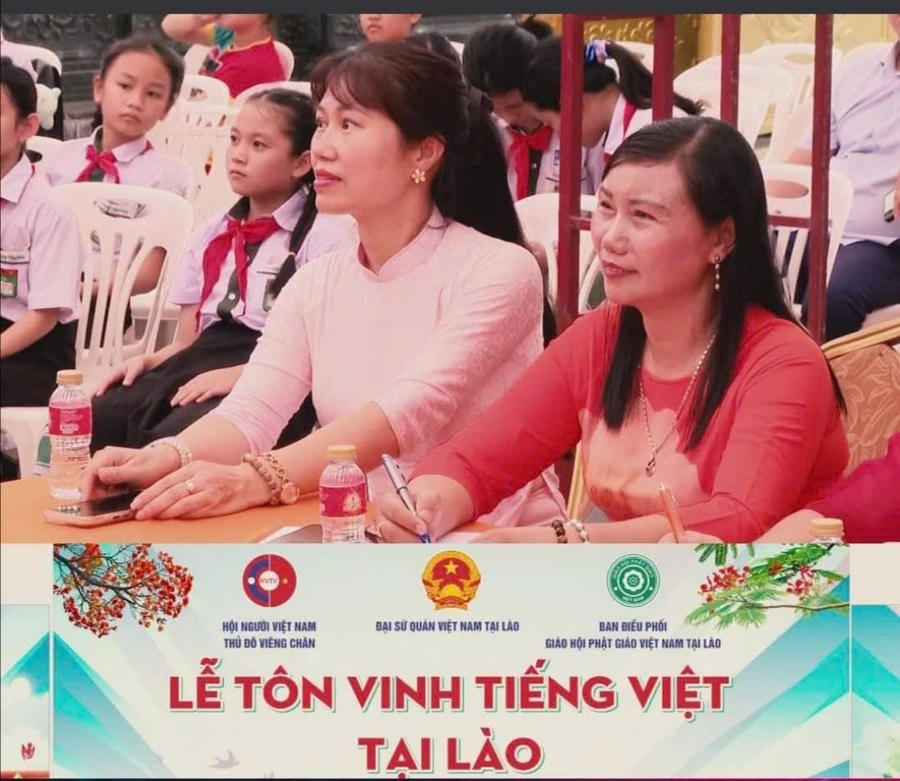 Hình ảnh cô giáo Nguyễn Thị Hiền trong Ngày hội tôn vinh Tiếng Việt tại Lào.