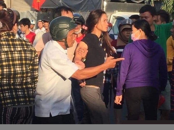 vu doi no, thieu song chau ruot: ca hai me con deu bi bong hinh anh 3