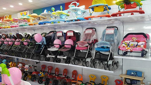 Con Cưng hiện là chuỗi có quy mô lớn nhất trên thị trường đồ cho mẹ và bé - thị trước có quy mô ước tính khoảng 7 tỷ USD.