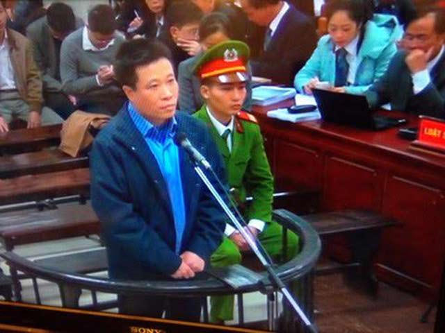 Bị cáo Hà Văn Thắm. (Ảnh: Dân Việt)