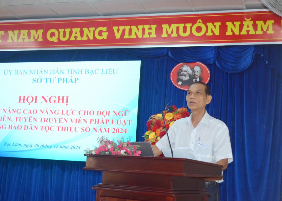Ông Trần Minh Đức - Phó Giám đốc Sở Tư pháp Bạc Liêu, phát biểu khai mạc Hội nghị tập huấn.