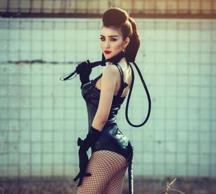 Gương mặt của cô được cho là không có góc chết.