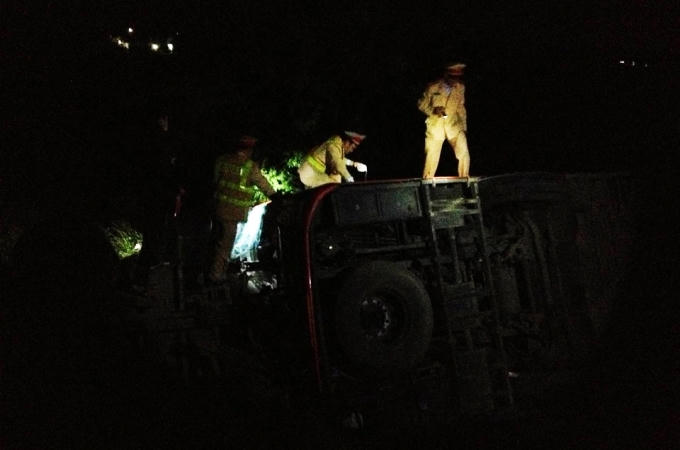 Hiện trường vụ tai nạn xảy ra tại cao tốc Pháp Vân, Cầu Giẽ khến hai ngườ tử vong.