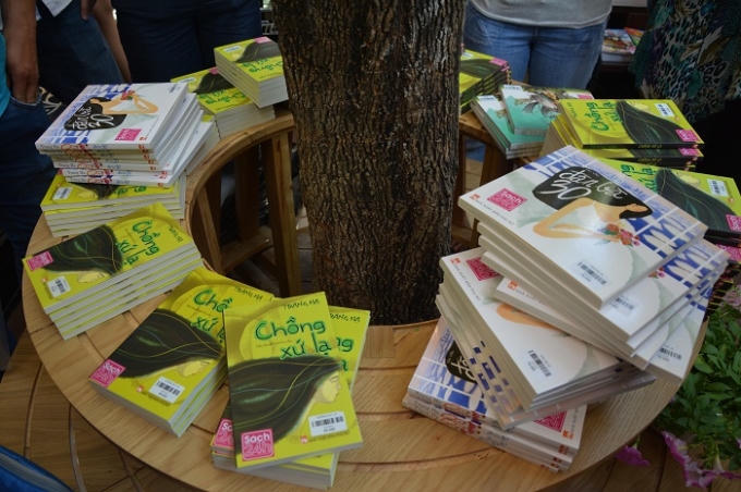 Không gian sách mới được giới thiệu tại ngày khai trương.