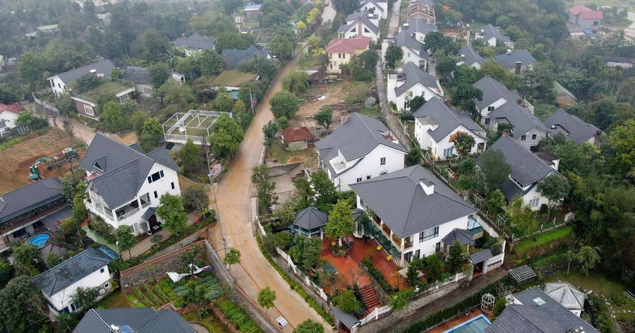 Hàng loạt biệt thự sang trọng