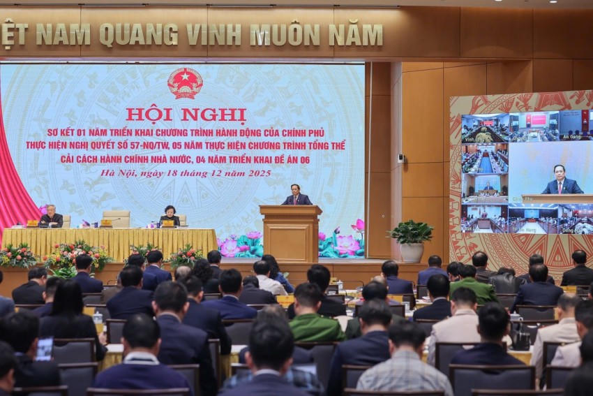 Toàn cảnh hội nghị.