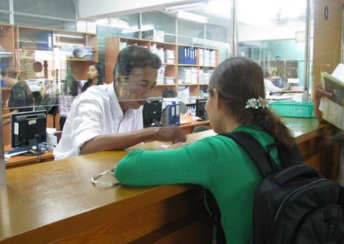 Doanh nghiệp được hướng dẫn k&ecirc; khai thuế tại Cục Thuế TP Hồ Ch&iacute; Minh. Ảnh: CTV