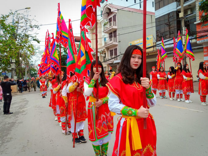 Tưng bừng lễ rước kiệu lớn nhất Lạng Sơn tại đền Kỳ C&ugrave;ng - Tả Phủ