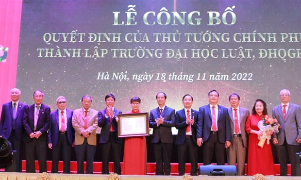 Công bố quyết định của Thủ tướng thành lập Trường đại học Luật