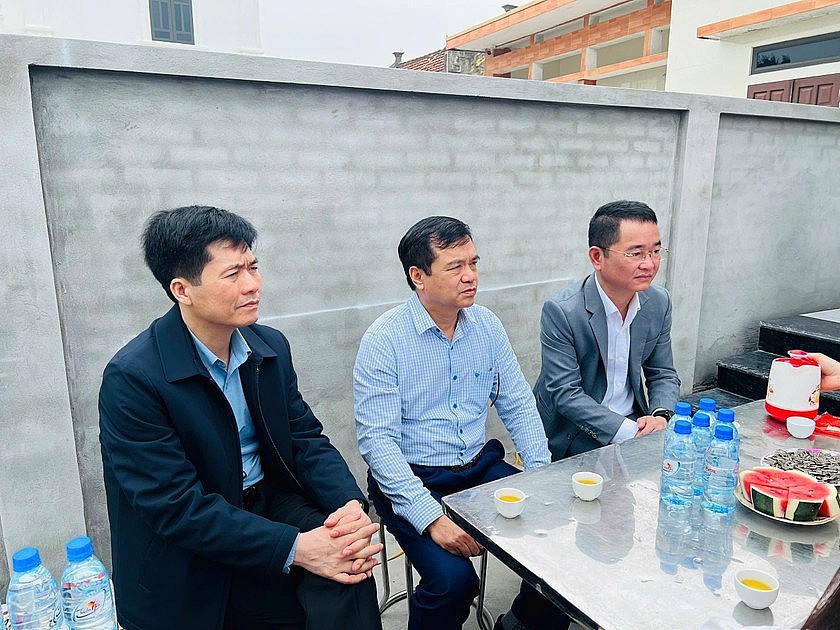 Các Đại biểu tham dự buổi lễ.