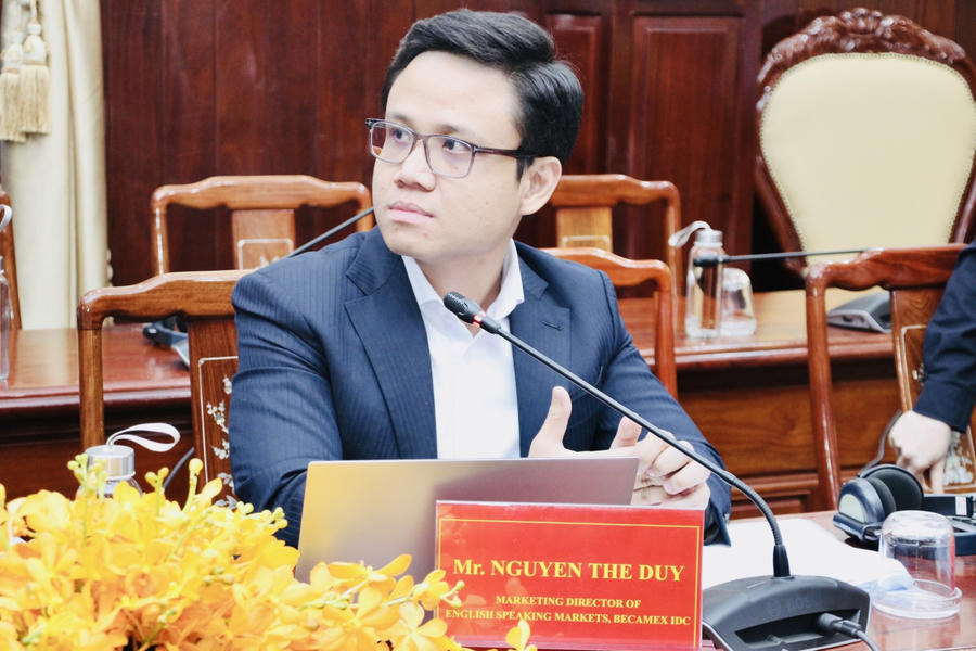 Ông Nguyễn Thế Duy – Giám đốc tiếp thị thị trường Tiếng anh Becamex IDC đã giới thiệu về tiềm năng, cơ hội đầu tư nước ngoài tại Bình Phước và Khu công nghiệp Becamex – Bình Phước