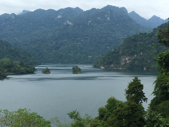 Một góc hồ Ba Bể.