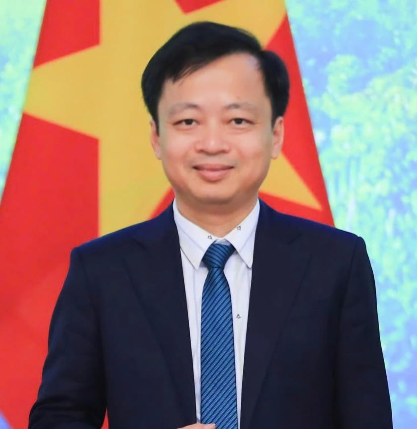 Ông Trần Văn Trí, Giám đốc Công ty cổ phần truyền thông LuatVietnam