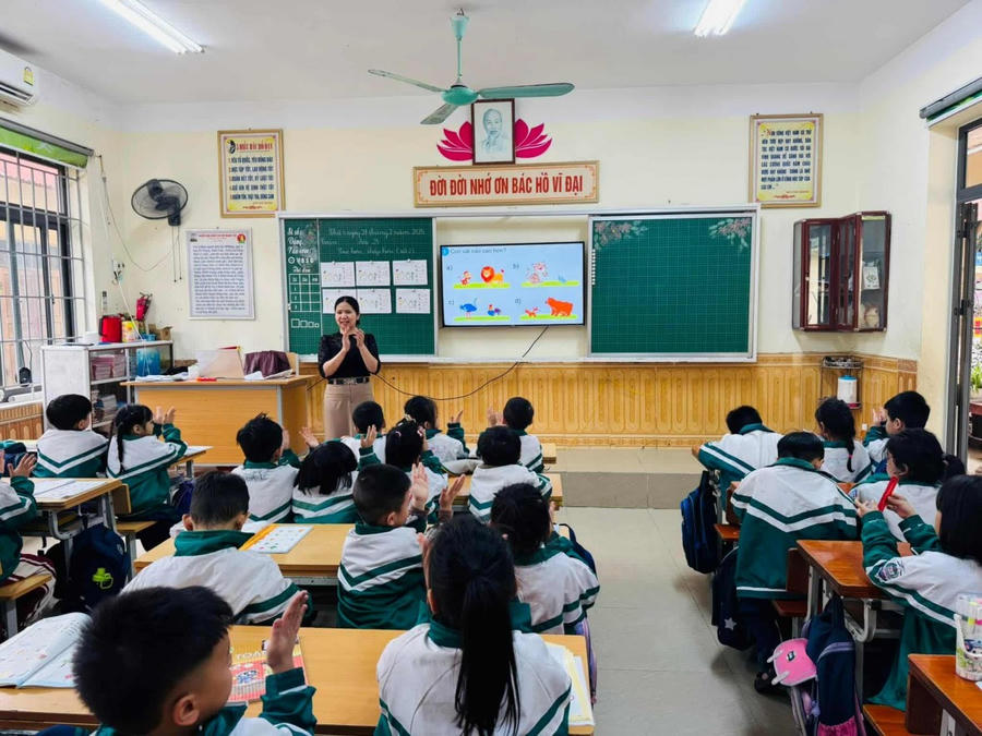 Nghệ An giao hơn 43.000 biên chế cho các trường học trực thuộc xã, phường.