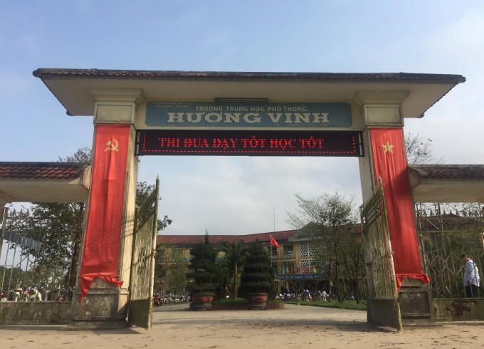 Được biết đây là lần thứ 5 trường tổ chức Ngày thơ Việt Nam.