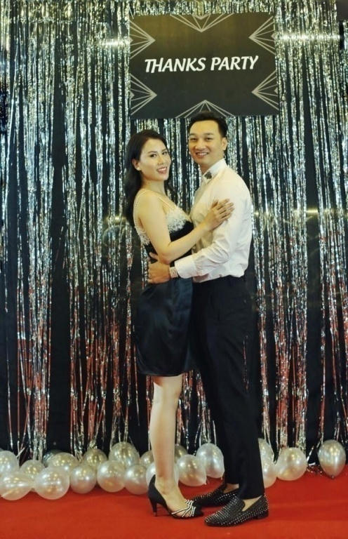 Hành trình yêu 4 năm đẹp như cổ tích của MC Thành Trung và bà xã Ngọc Hương