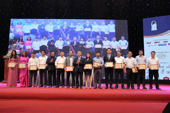 A808CE79-2FF5-44B5-B1C0-F994168C7158.