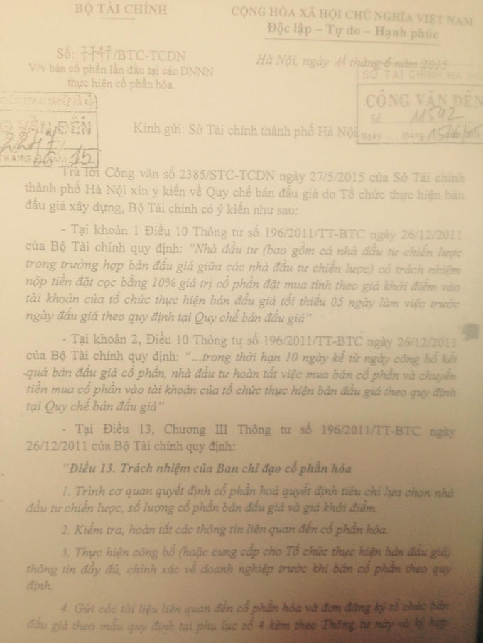 Công văn của Bộ Tài chính về việc bán cổ phần lần đầu tại các DNNN thực hiện cổ phần hóa.