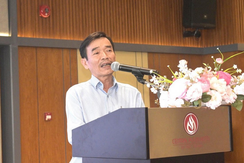 Ông Đỗ Văn Vấn, Giám đốc Trung tâm Trồng trọt và Bảo vệ thực vật phía Nam phát biểu tại hội nghị