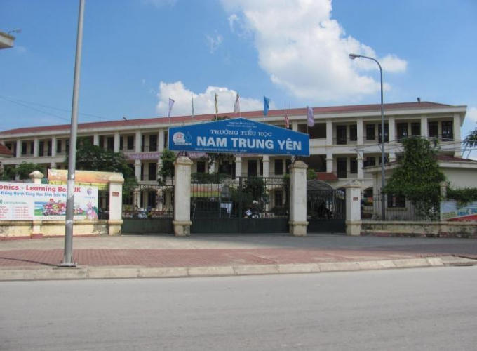 Trường Tiểu học Nam Trung Yên.