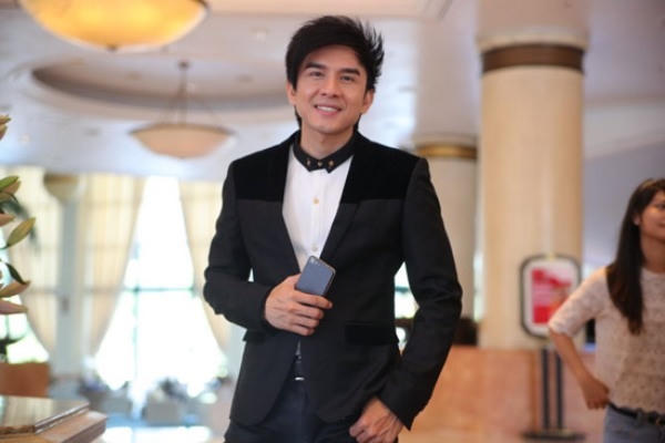 Trước khi trở thành ca sỹ nổi tiếng, Đan Trường từng làm thợ tiện. Ảnh: internet.