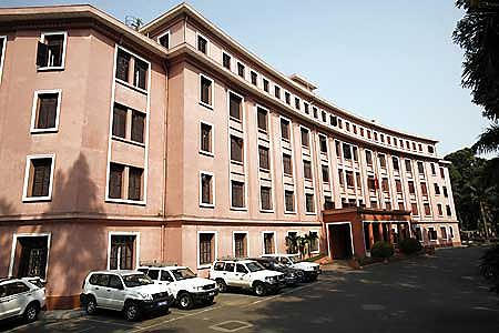 VIUP vừa đề xuất 3 phương án di chuyển bộ, ngành ra khỏi trung tâm thành phố Hà Nội.