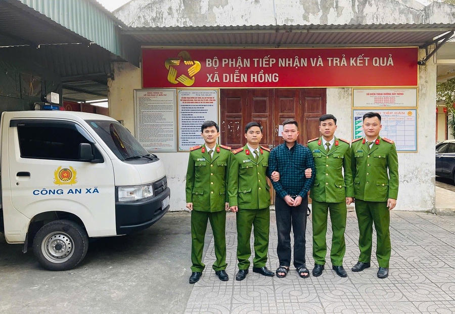 Đối tượng Nguyễn Văn Vương bị Công an xã Diễn Hồng bắt giữ - Ảnh Công an Nghệ An.