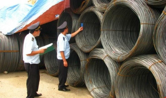 Đang có “sự xâm lăng ồ ạt của thép nhập khẩu” vào thị trường nội địa.