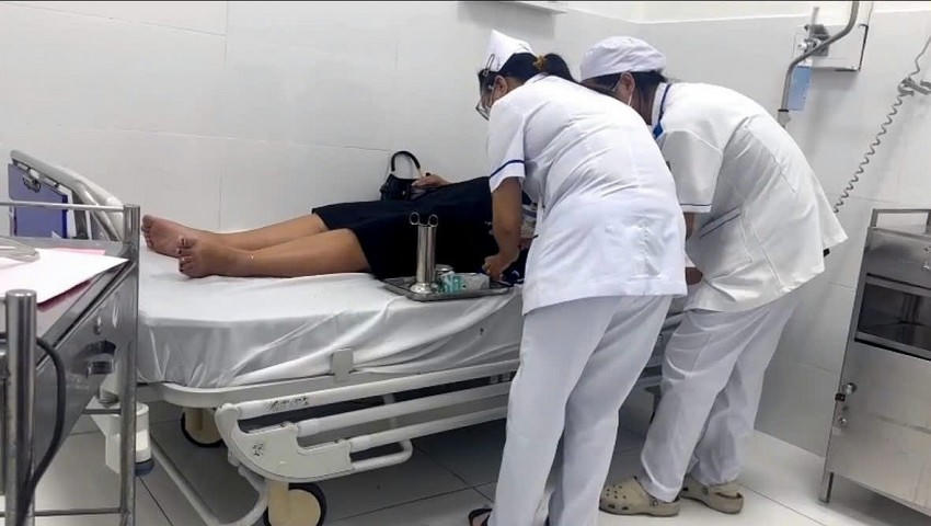 Bệnh nhận được tham khám khi nhập viện.