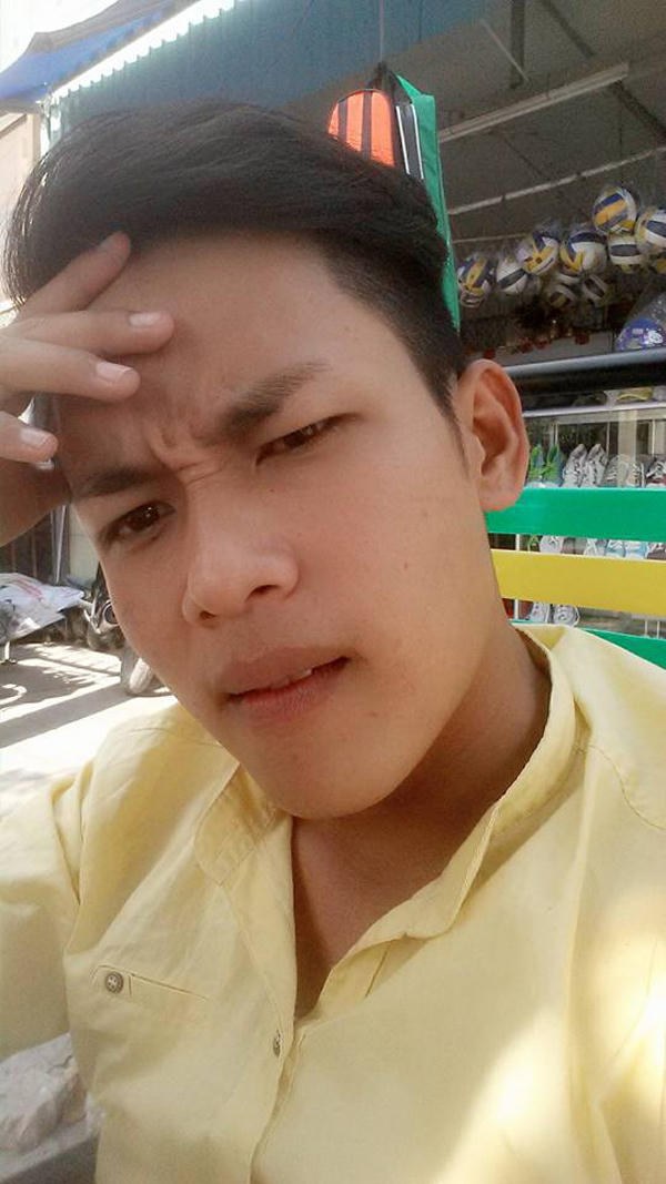 Đời thường của Hot boy tr&agrave; sữa, Tấn Lộc to&agrave;n