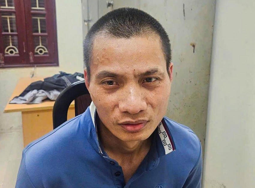 Nghi phạm Vũ Văn Lịch tại cơ quan công an (Ảnh: M.L.).