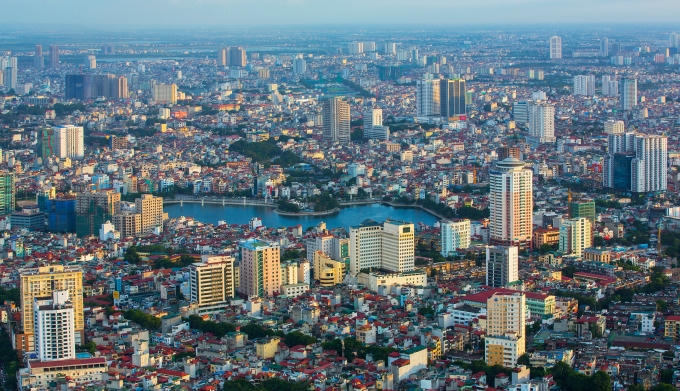 "Hà Nội nhìn từ trên cao" của tác giả Lê Ngọc Huy.