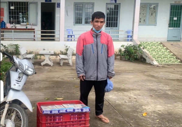 An Giang: Bắt đối tượng vận chuyển thuốc lá lậu trong thời gian giãn cách xã hội