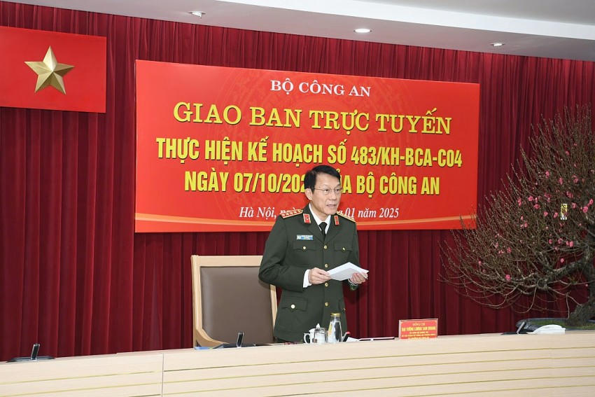Bộ trưởng Bộ Công an Lương Tam Quang phát biểu chỉ đạo tại hội nghị.