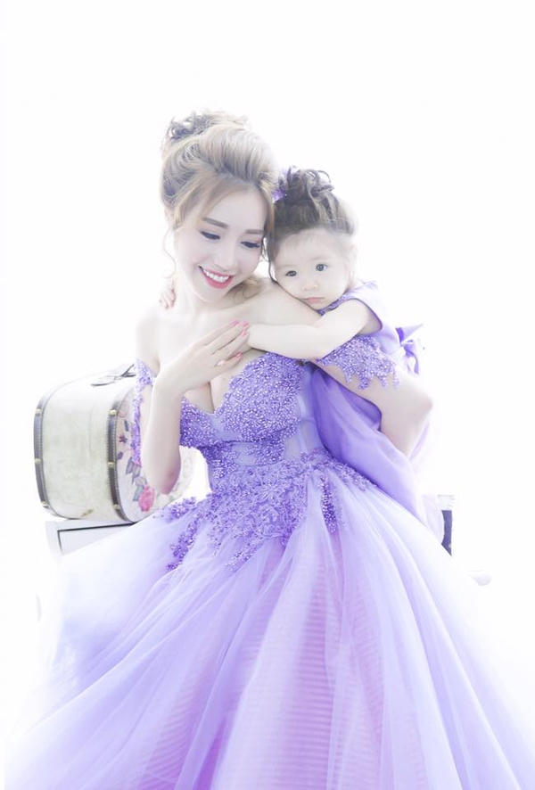 Vẻ đẹp tựa nữ thần trong tranh của nữ diễn viên