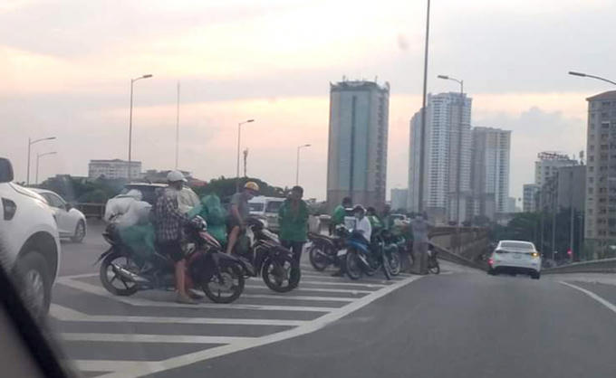 358FF4D9-E376-47DA-AC5B-A7A6F2CAA8E5.