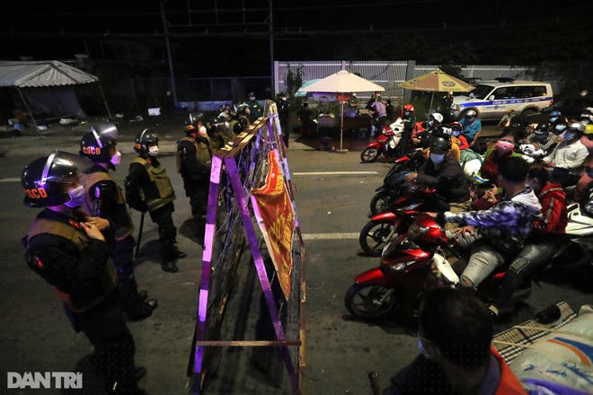 TPHCM cần tìm ra nguyên nhân cũng giải pháp để hạn chế những tồn tại trong đợt bùng phát dịch Covid-19 lần thứ 4 (Ảnh minh họa: Hải Long).