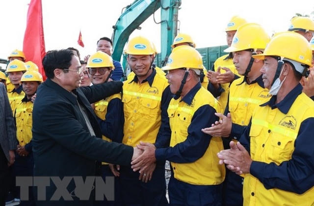 Thủ tướng dự Lễ ra quân dự án nâng cấp đường sắt Nha Trang - Sài Gòn