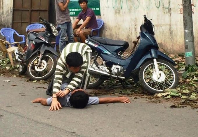 Thành dựng lại cảnh đánh anh Thoại tử vong.