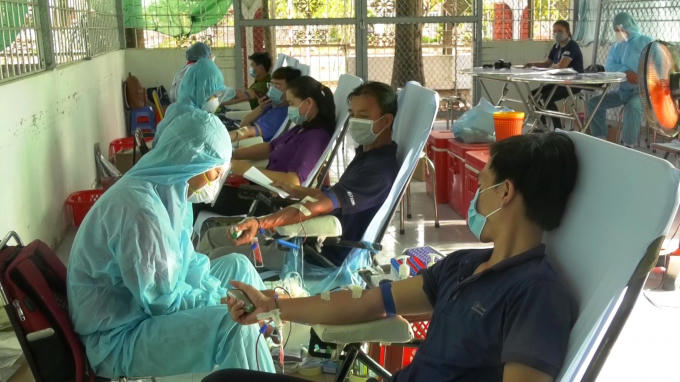 Doan thanh nien hien mau tinh nguyen