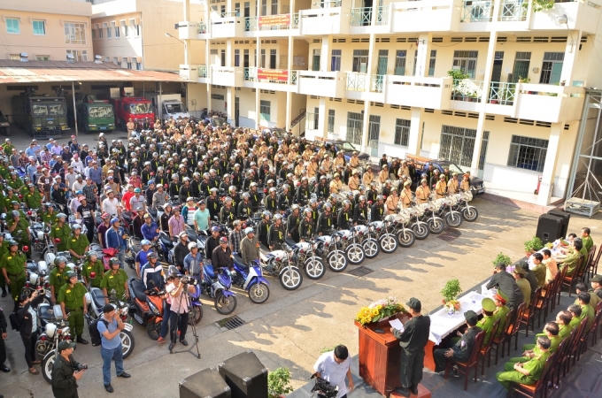 Toàn cảnh buổi lễ ra quân của Công an TPHCM sáng 5/3.