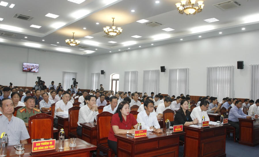 Đại biểu tham dự Hội nghị.