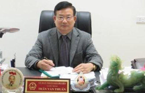 Ông Trần Văn Thuấn, Chủ tịch UBND huyện Nông Cống, được điều động bổ nhiệm giữ chức Phó giám đốc Sở Ngoại vụ tỉnh Thanh Hóa.