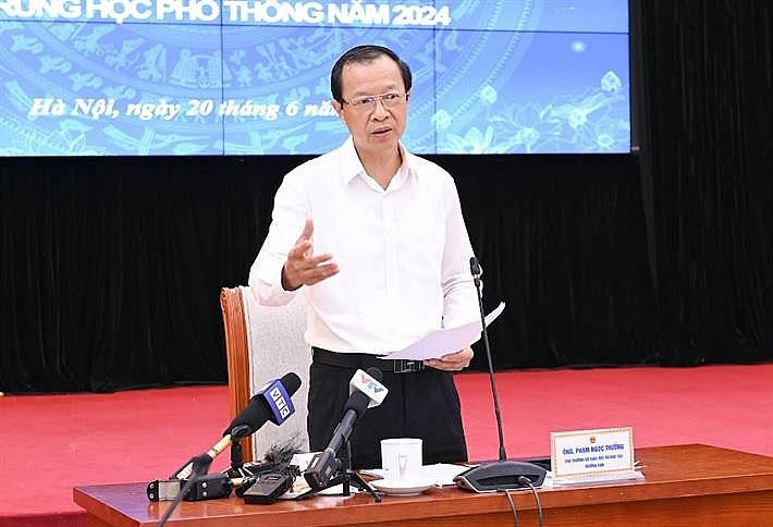 Thứ trưởng Phạm Ngọc Thưởng phát biểu tại hội nghị.
