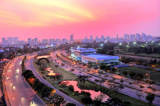 Đại lộ Nguyễn Văn Linh do Công ty TNHH Phát Triển Phú Mỹ Hưng xây dựng