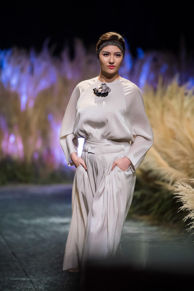 Siêu mẫu Hồng Quế.