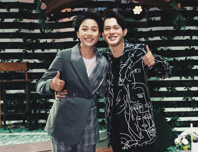 Giáng My diện áo tắm xẻ ngực sâu, gợi cảm hút hồn ở tuổi U50 - ảnh 11