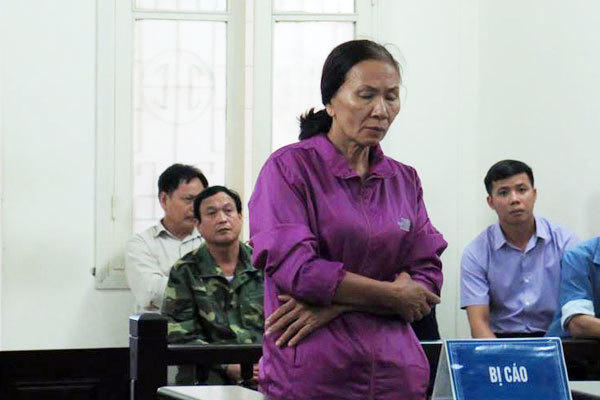 Bị cáo tại tòa.