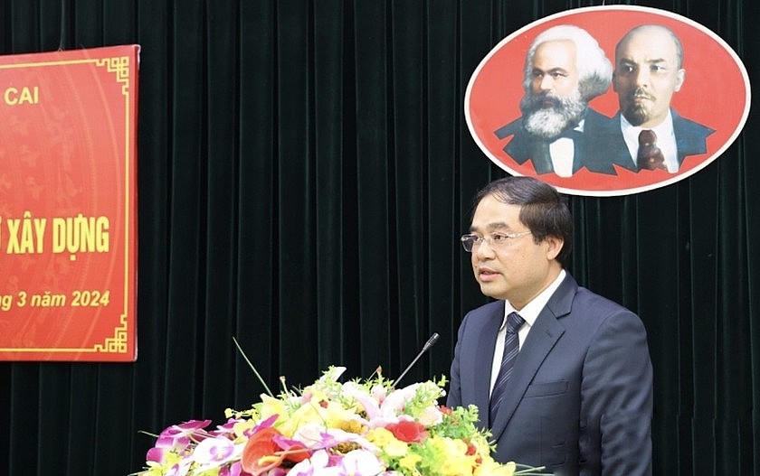 Ông Trịnh Xuân Trường, Chủ tịch UBND tỉnh Lào Cai phát biểu tại buổi lễ.