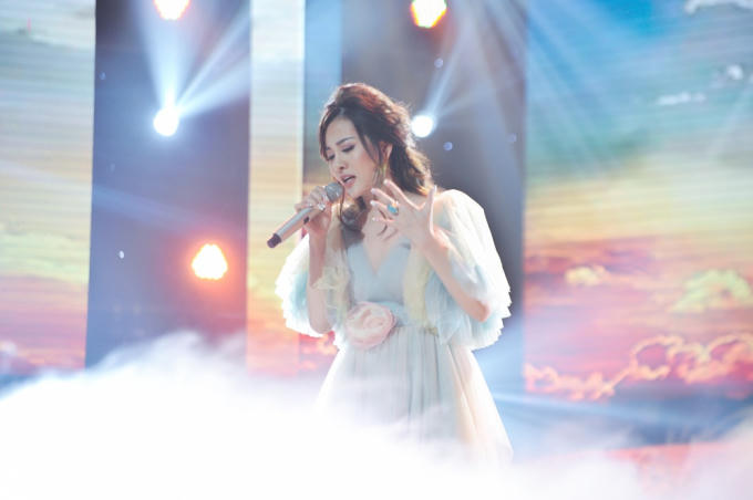The Voice 2018: Cô gái triệu view - Trần Ngọc Ánh khiến khán giả say đắm với